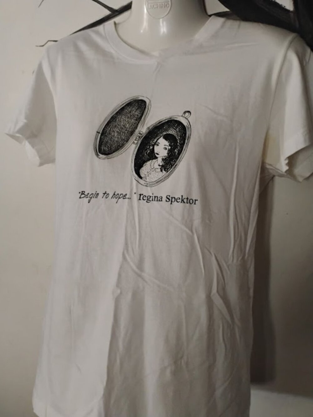 Regina Spektor Begin to Hope White T-shirt  size Large